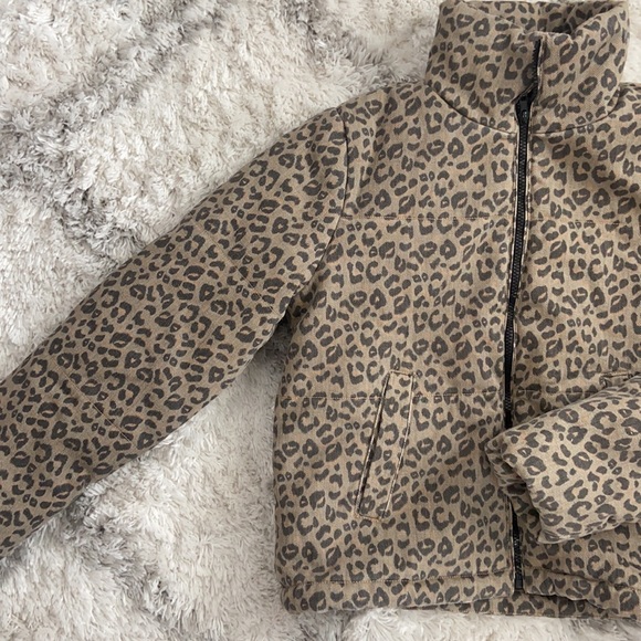 Puffer Jacket - Picture 3 of 4